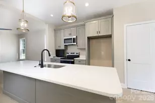 579 Trexler Ln, Rock Hill, SC 29732 - Photo 6