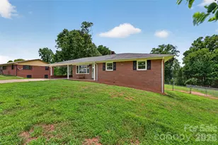 2671 Terrace Dr, Granite Falls, NC 28630 - Photo 4