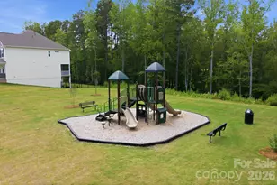 106 Hollywood Ct, Troutman, NC 28166 - Photo 44