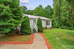 98 Cardinal Ln, Burnsville, NC 28714 - Photo 2