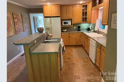 136 Johnnie Hills None, Burnsville, NC 28714 - Photo 6