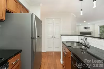 2516 Cranbrook Lane #9, Charlotte, NC 28207 - Photo 10
