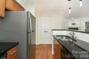 2516 Cranbrook Ln, Charlotte, NC 28207 - Photo 10