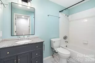 2516 Cranbrook Ln, Charlotte, NC 28207 - Photo 16