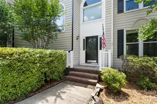 8610 Forest Shadow Cir, Cornelius, NC 28031 - Photo 4