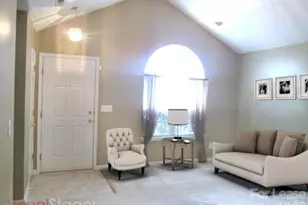 1100 Franklin Thomas Pl, Charlotte, NC 28214 - Photo 2