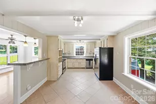 6506 Candlewood Dr, Charlotte, NC 28210 - Photo 8