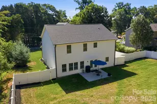 229 Elysian Dr, Mooresville, NC 28117 - Photo 2