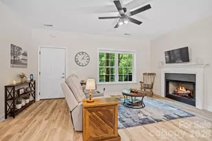 62 Robin Ln, Waynesville, NC 28786 - Photo 4