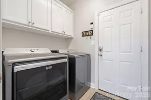 1423 Porch Swing Ln, Matthews, NC 28104 - Photo 16