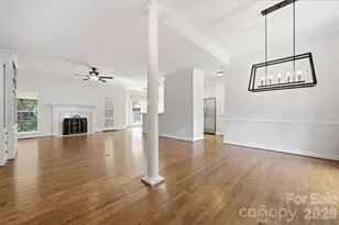 1423 Porch Swing Ln, Matthews, NC 28104 - Photo 2