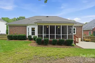 1423 Porch Swing Ln, Matthews, NC 28104 - Photo 28