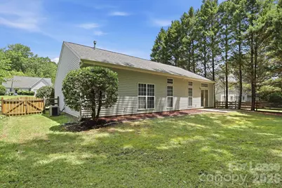 13114 Woodland Farm Drive, Charlotte, NC 28215 - Photo 30