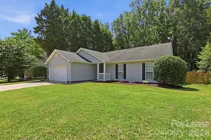 13114 Woodland Farm Dr, Charlotte, NC 28215 - Photo 32