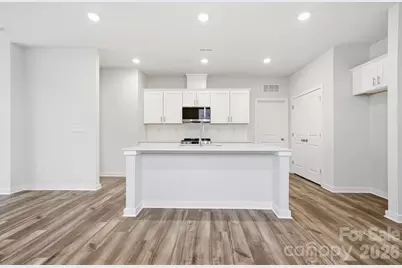 2935 31st Street NE, Hickory, NC 28601 - Photo 8