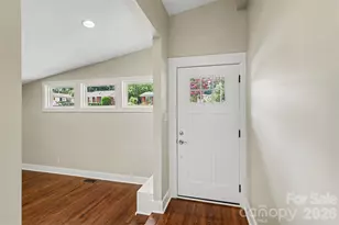 1338 Edgewater Dr, Charlotte, NC 28210 - Photo 4