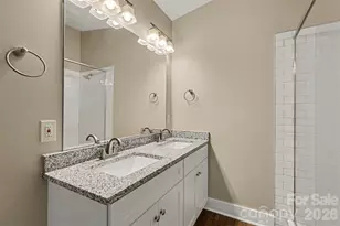 1338 Edgewater Dr, Charlotte, NC 28210 - Photo 18