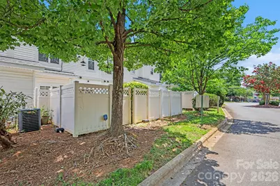 6414 Mallard View Lane, Charlotte, NC 28269 - Photo 32