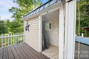 4690 Celia Creek Rd, Lenoir, NC 28645 - Photo 22