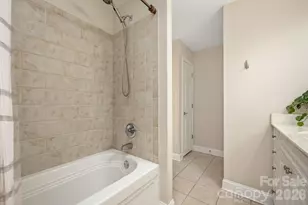 300 W 5th St, Charlotte, NC 28202 - Photo 22