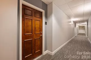 300 W 5th St, Charlotte, NC 28202 - Photo 30