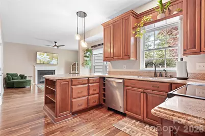 9407 Willow Tree Lane, Charlotte, NC 28277 - Photo 8