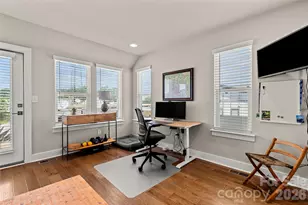 2103 Isom St, Charlotte, NC 28208 - Photo 24