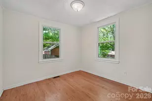 8232 Starnes Randall Rd, Charlotte, NC 28215 - Photo 18