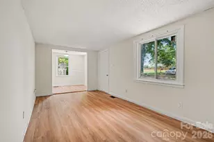 8232 Starnes Randall Rd, Charlotte, NC 28215 - Photo 8