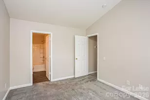 1418 Peach Park Ln, Charlotte, NC 28216 - Photo 6