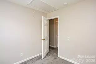 1418 Peach Park Ln, Charlotte, NC 28216 - Photo 10