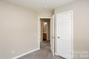 1418 Peach Park Ln, Charlotte, NC 28216 - Photo 8