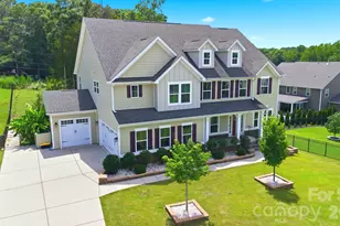 4383 Deerpark Ct, Harrisburg, NC 28075 - Photo 2