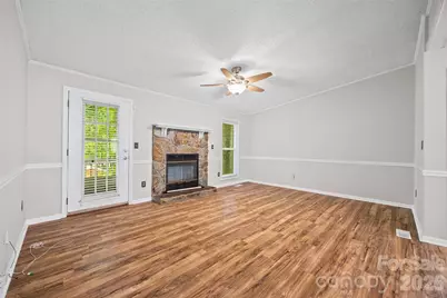 11230 Mallard Crossing Drive, Charlotte, NC 28262 - Photo 8