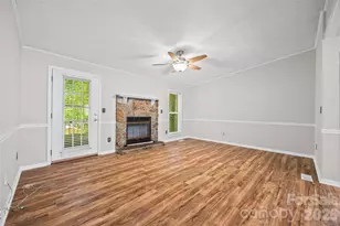 11230 Mallard Crossing Dr, Charlotte, NC 28262 - Photo 8