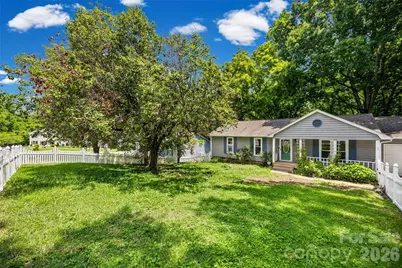 11230 Mallard Crossing Drive, Charlotte, NC 28262 - Photo 2