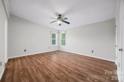 11230 Mallard Crossing Drive, Charlotte, NC 28262 - Photo 16