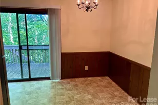 128 Hillcrest Dr, Lincolnton, NC 28092 - Photo 4
