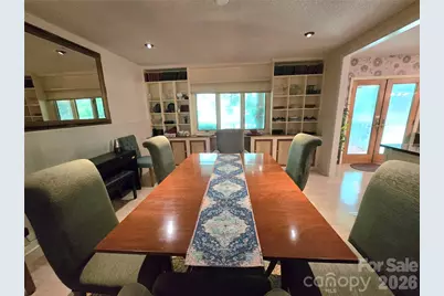 18 Rollingwood Road, Asheville, NC 28805 - Photo 12