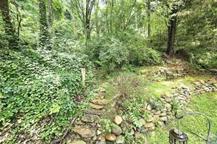 18 Rollingwood Rd, Asheville, NC 28805 - Photo 28