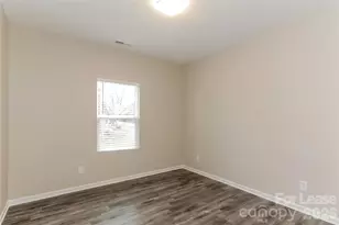 4406 Mountain Island Dr, Charlotte, NC 28214 - Photo 8