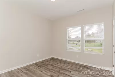 4406 Mountain Island Drive, Charlotte, NC 28214 - Photo 10