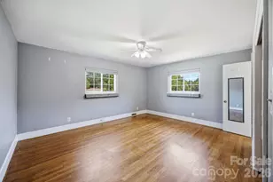 3800 Arvin Dr, Charlotte, NC 28269 - Photo 18