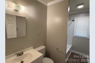 807 E 4th Avenue, Gastonia, NC 28054 - Photo 8