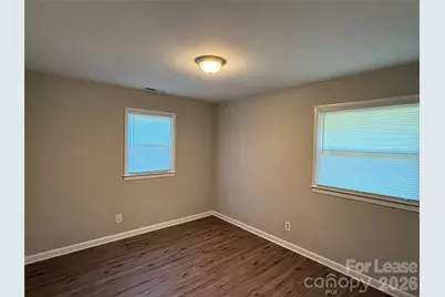 807 E 4th Avenue, Gastonia, NC 28054 - Photo 10
