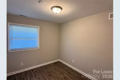 807 E 4th Avenue, Gastonia, NC 28054 - Photo 6