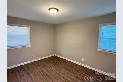 807 E 4th Avenue, Gastonia, NC 28054 - Photo 12