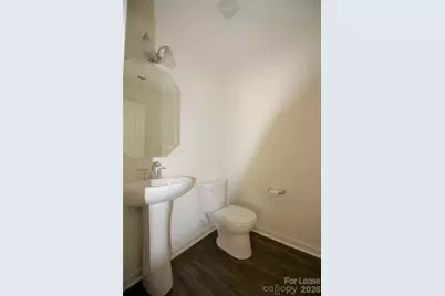9527 Hanberry Boulevard, Charlotte, NC 28213 - Photo 10