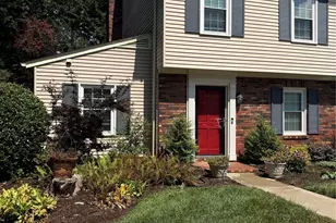 2705 N Center St, Hickory, NC 28601 - Photo 1