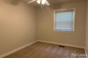 2705 N Center St, Hickory, NC 28601 - Photo 18